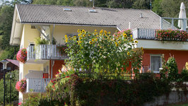 © 2025 Haus Angelika